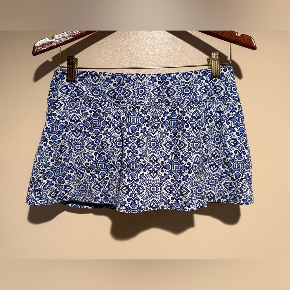Lands End Blue & White geometric pattern Swim Skirt skirt size 8 petite